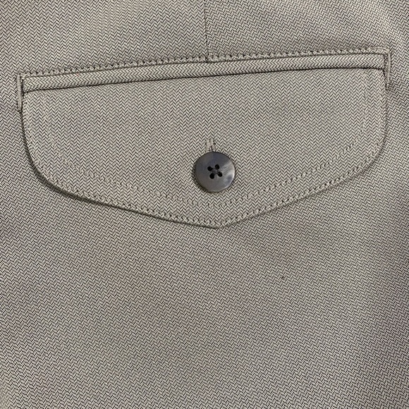 NEW | CROFT & BARROW Mens Microfiber Relaxed-Fit Double Pleat Shorts - Picture 3 of 5